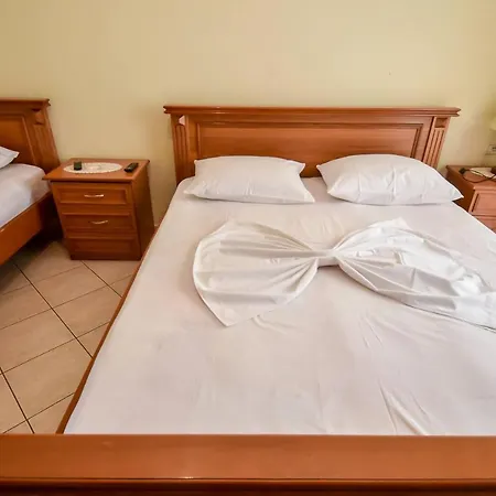 Bar Geraldo 2* Gjirokastër